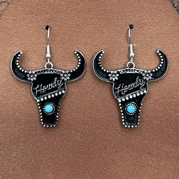 Red Saguaro Trading Post Jewelry - 🚫Sold🚫Howdy Steer Skull Earrings with Turquoise